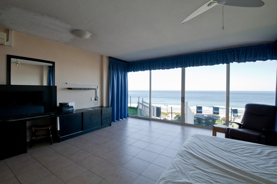7 Bedroom Property for Sale in Outeniqua Strand Western Cape